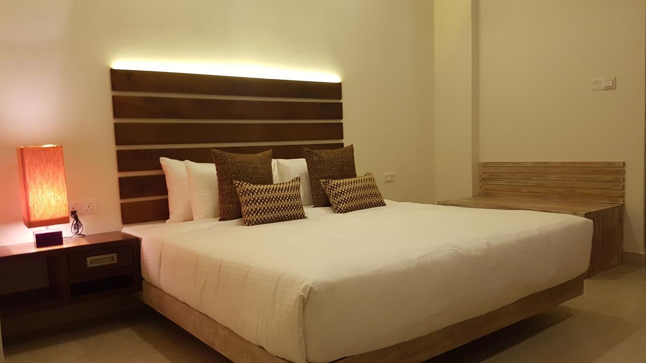 Hotel Cloud 9 Negombo Eksteriør billede
